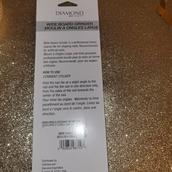 2/$5 Diamond Cosmetics Wide Board Grinder - Picture 3 of 3